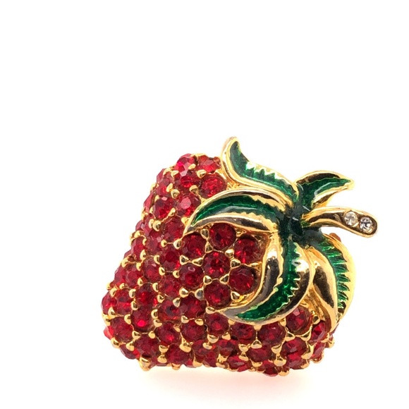 Jewelry - Vintage Strawberry Pin